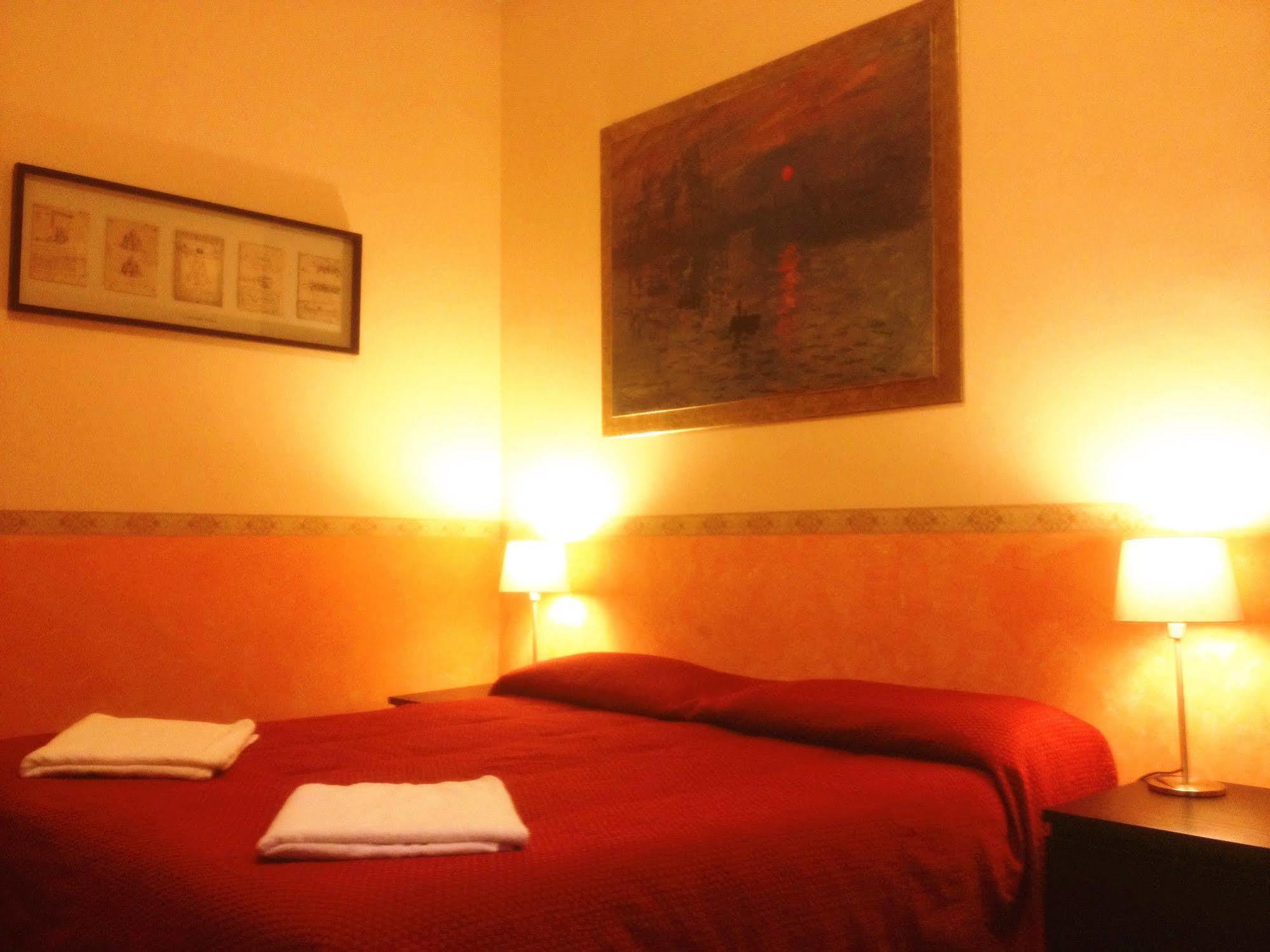 Claudia House Roma Termini Bed & Breakfast Exterior photo