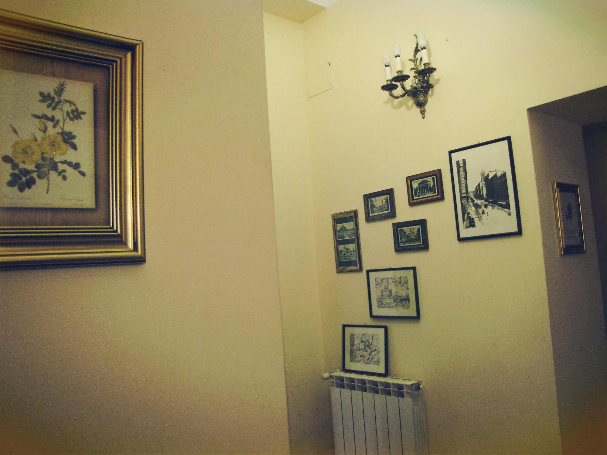 Claudia House Roma Termini Bed & Breakfast Exterior photo
